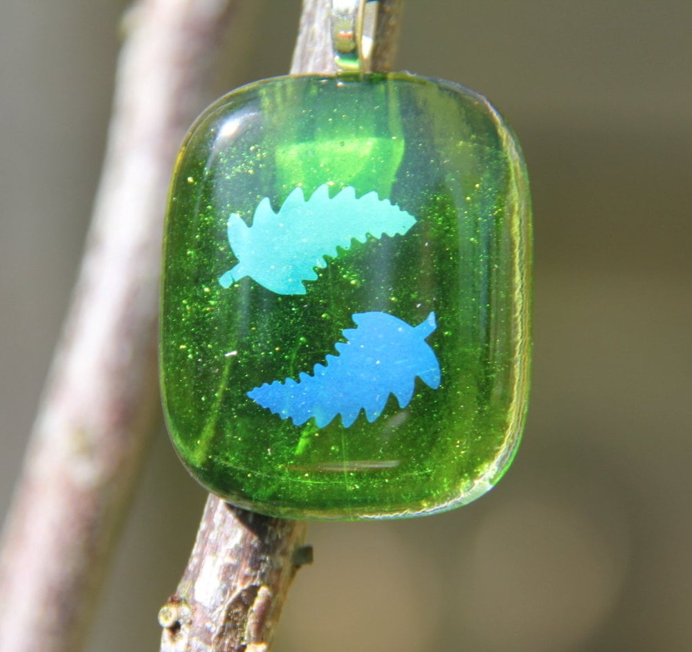 Dichroic leaf green pendant