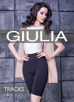 Giulia Tracks Ladies Shorts in Black