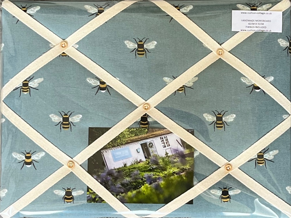 Memo Board - 42cm x 51cm - Teal Bees