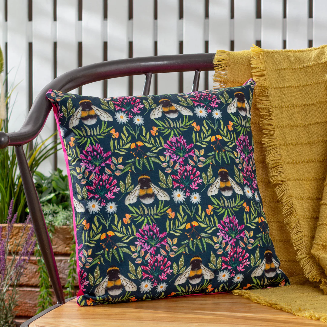 Garden Cushion - Zinnia Bee