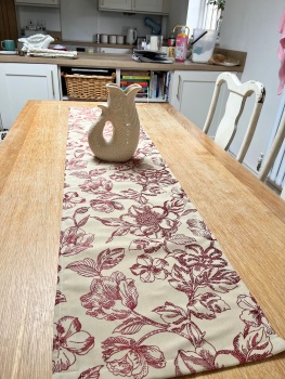 Table Runner - Darwin Cranberry