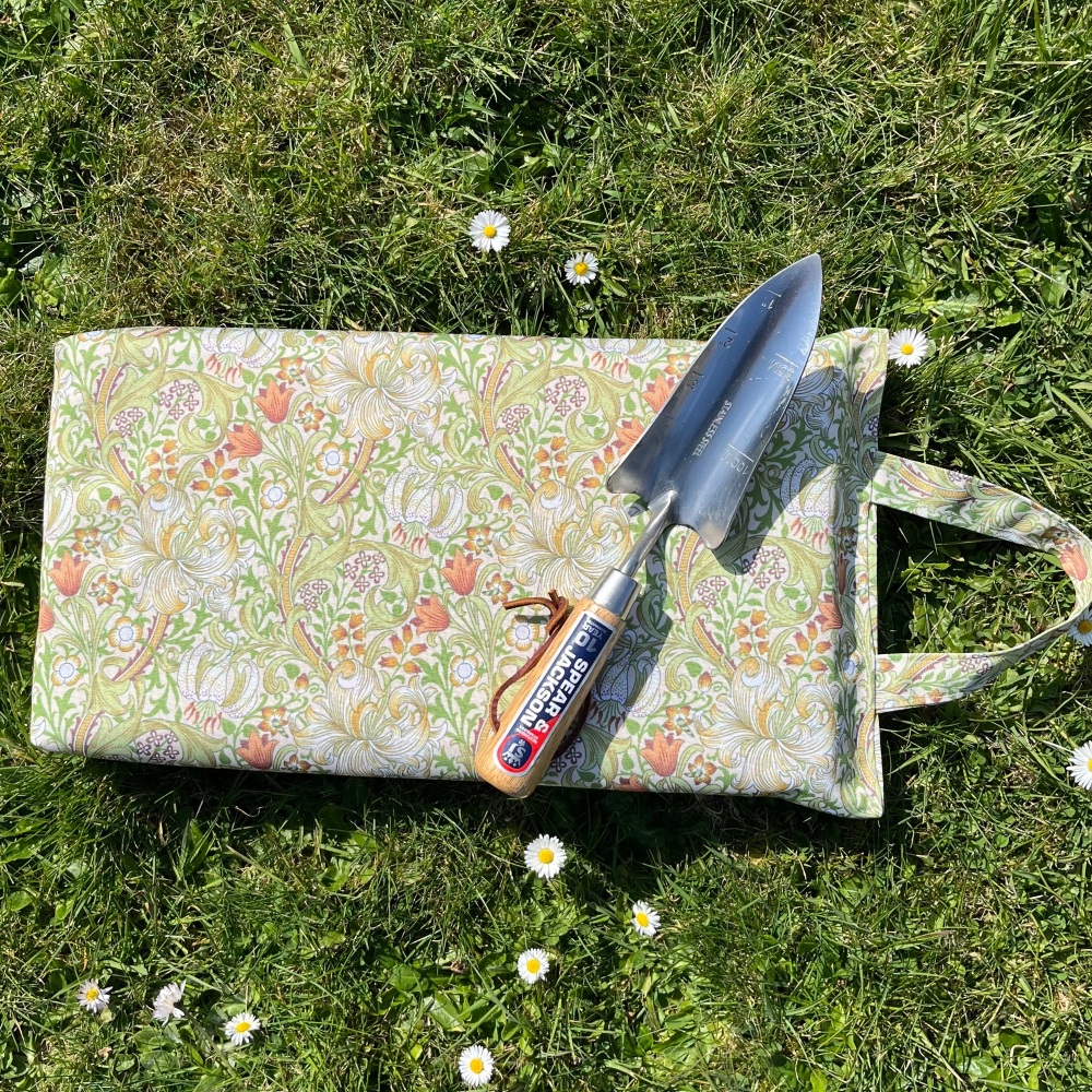Handmade Garden Kneeler - William Morris  - Golden Lily