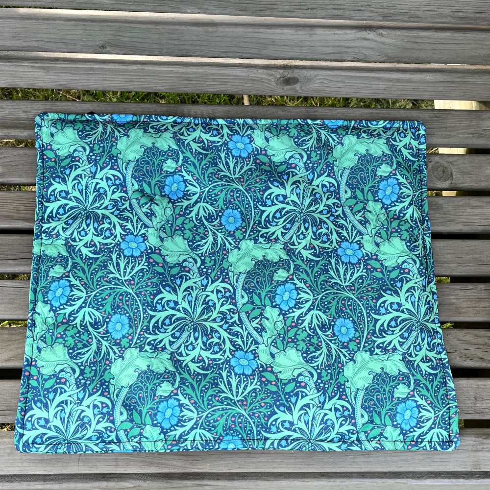 Folding Travel Sit Mat - William Morris Seaweed
