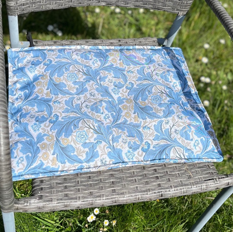 Travel Sit Mat - William Morris - Leicester