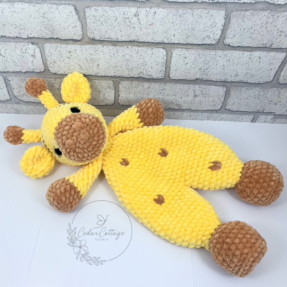 Giraffe Comforter/Snuggler