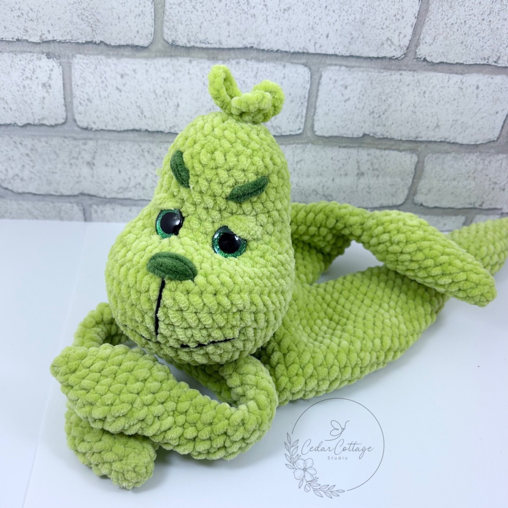 Grinch Comforter/Snuggler
