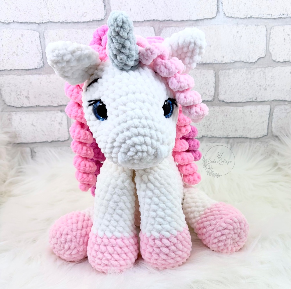 Unicorn (Sitting)