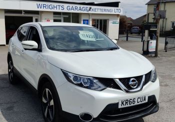 SOLD ~ 2016 White Nissan QashQai  ~ 1598cc Diesel (Automatic)  5 Door Hatchback 30,000 Miles 2 Owners from New 