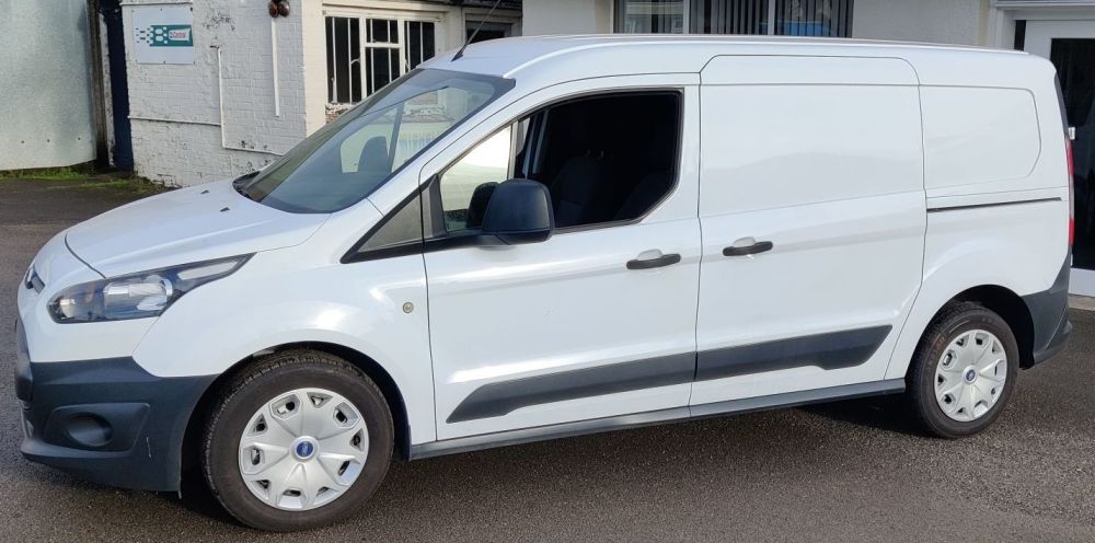 2015 White Ford Transit Connect (Long Wheelbase ) Diesel 78,000 2 owners fr