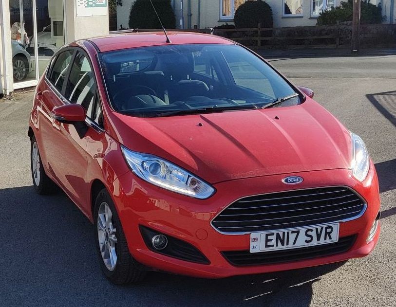 2017 Ford Fiesta Red 1 Owner 36,000 miles