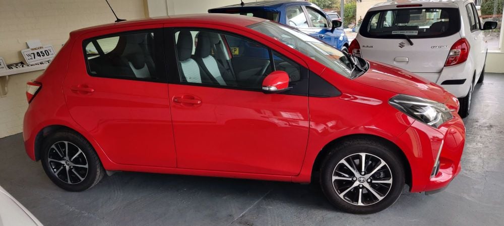 2019 Red Toyota Yaris Icon 1500cc 5 Door Hatchback 16000 miles 1 owner from