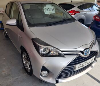 2017 Toyota Yaris Icon Hybrid VVT-1 CVT 5dr Hatch 28,650 miles