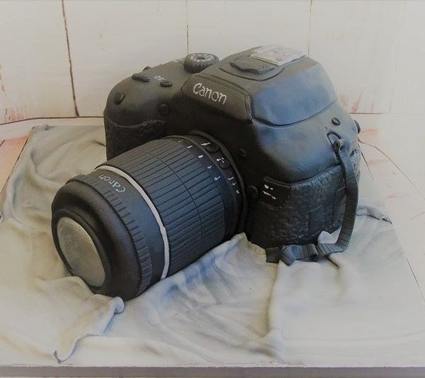camera cakes