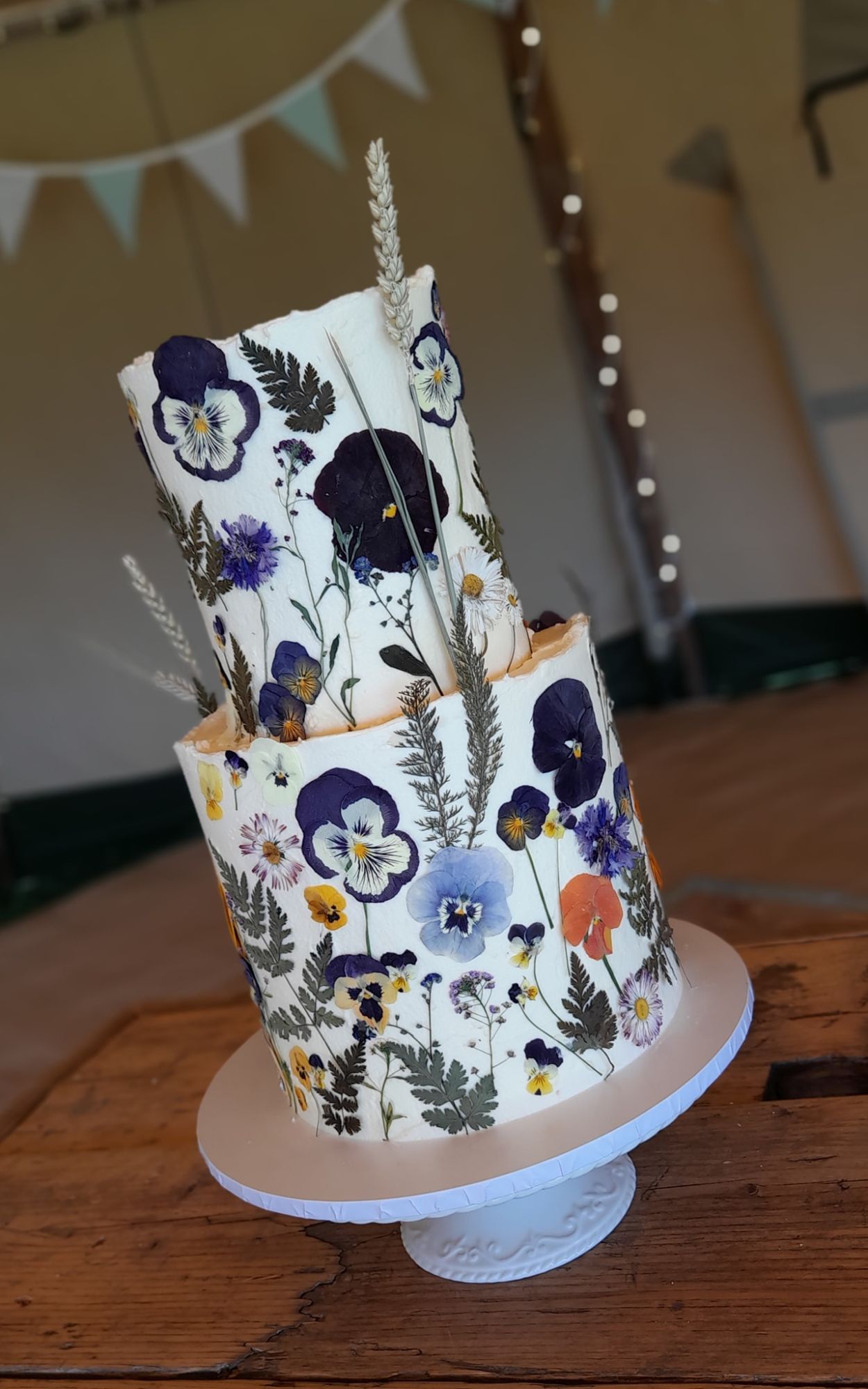 pressed flower wedding cakes