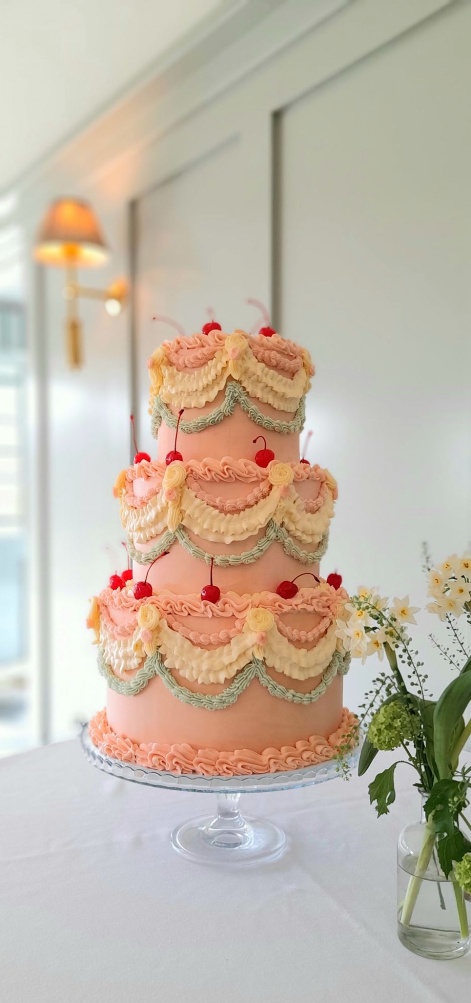 Lambeth wedding cake