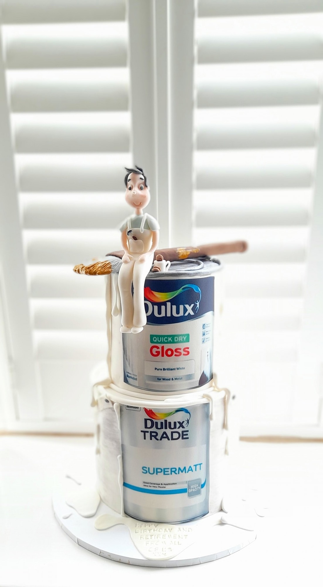 Paint tin cake