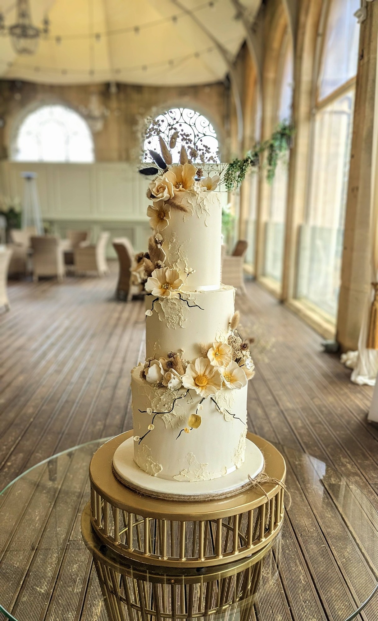 Dried flower wedding cakes Bristol