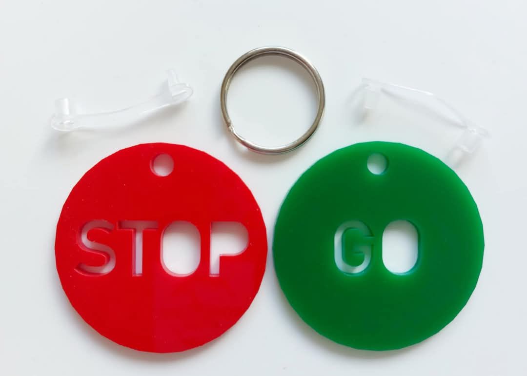 Stop and Go Keyring