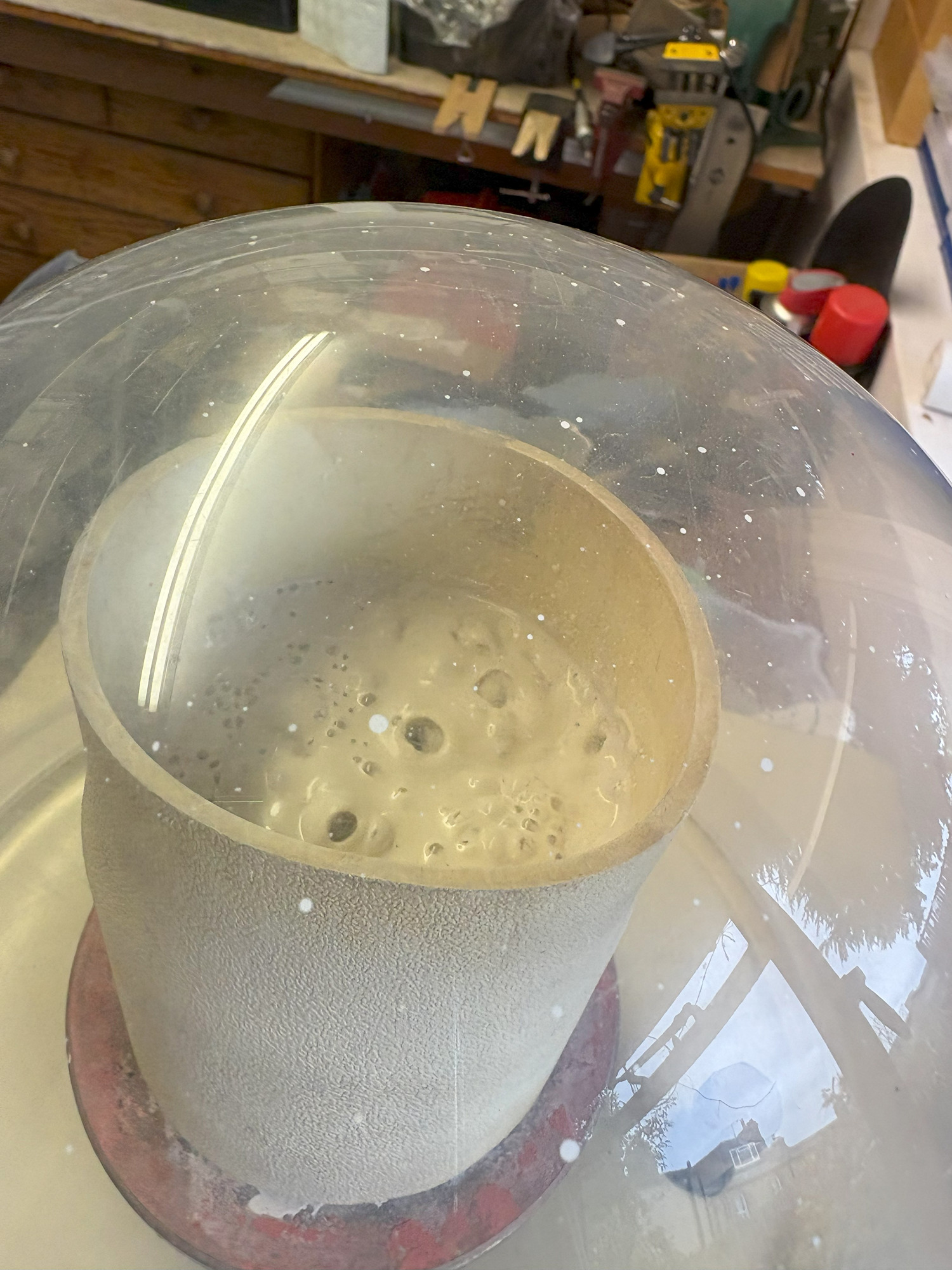 casting-flask-in-vacuum-02