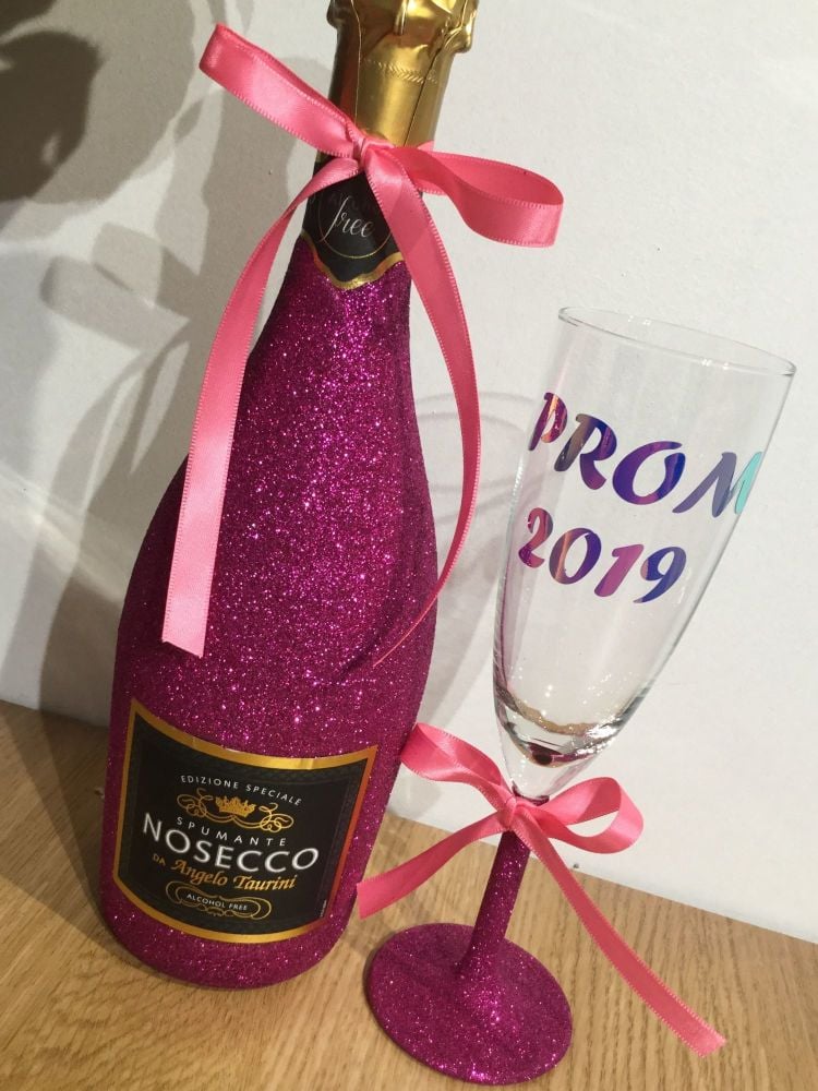 NON-ALCOHOLIC Prom Prosecco with matching