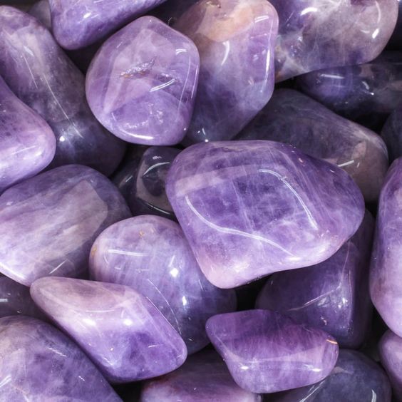 Amethyst tumbled stone