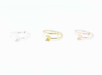 Dainty Arrow wrap ring