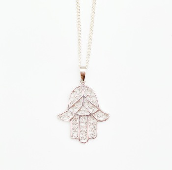 Hollow hamsa hand necklace