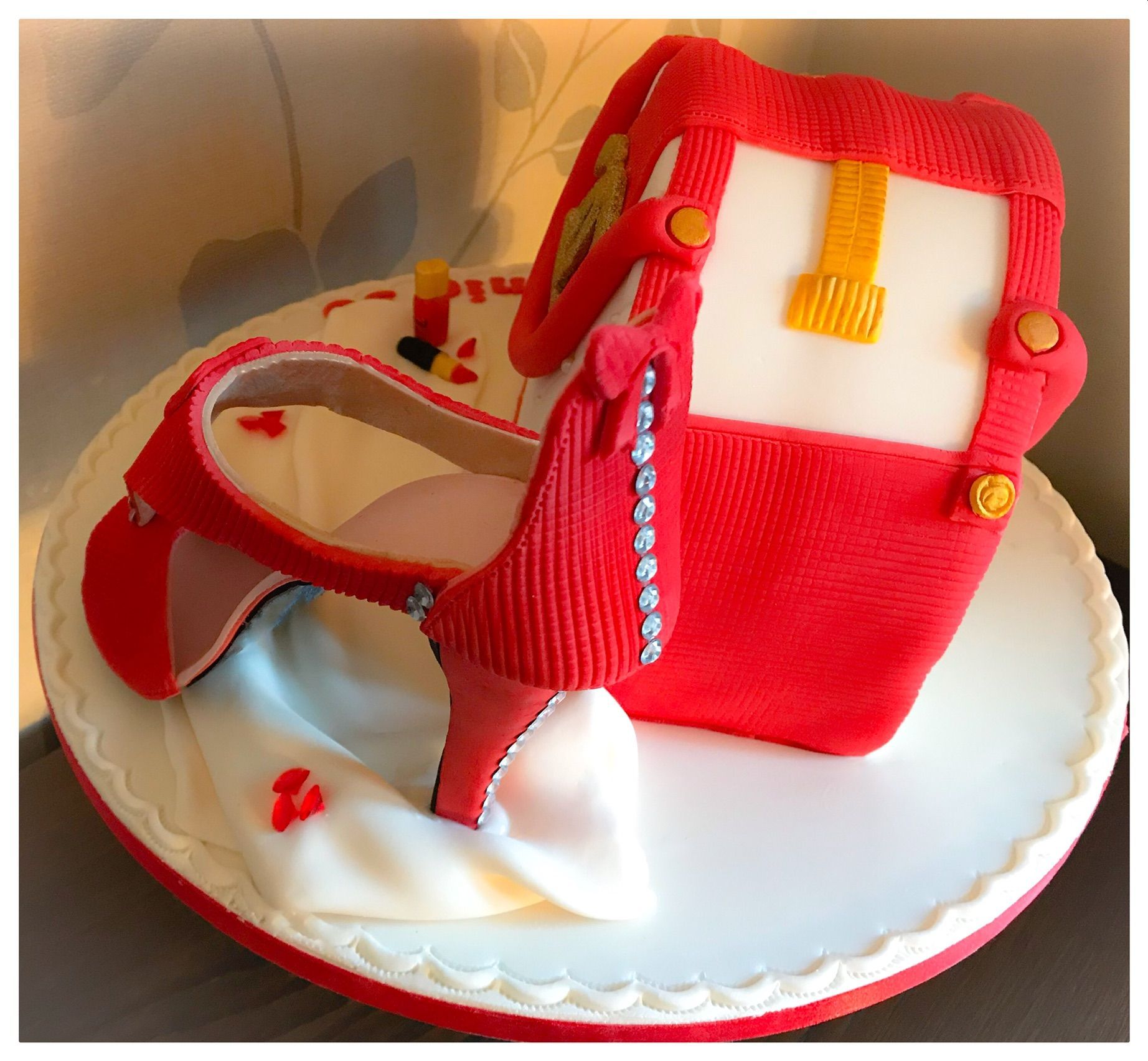 chanel handbag and shoe cake 1