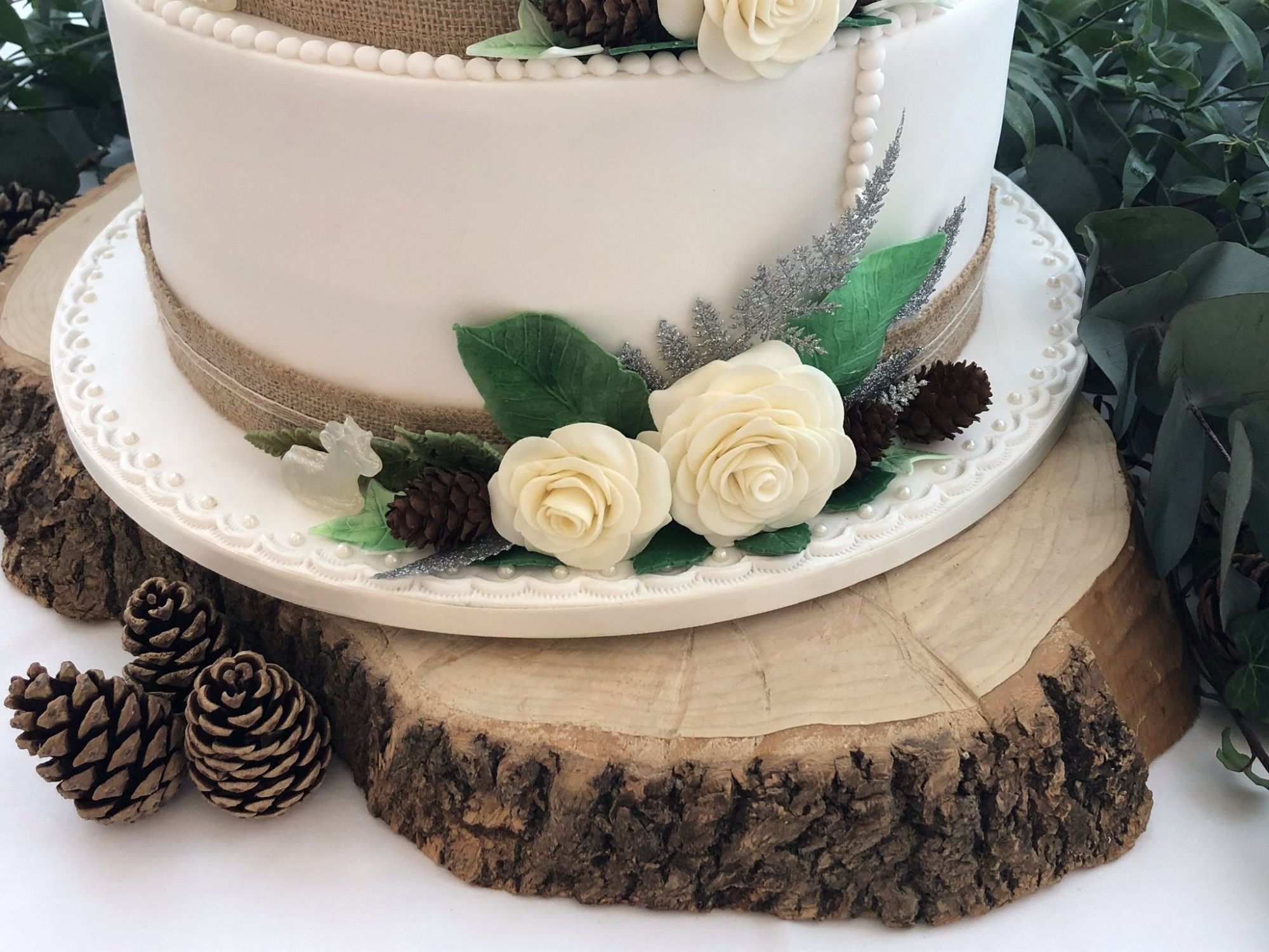 hessian wedding cake 1