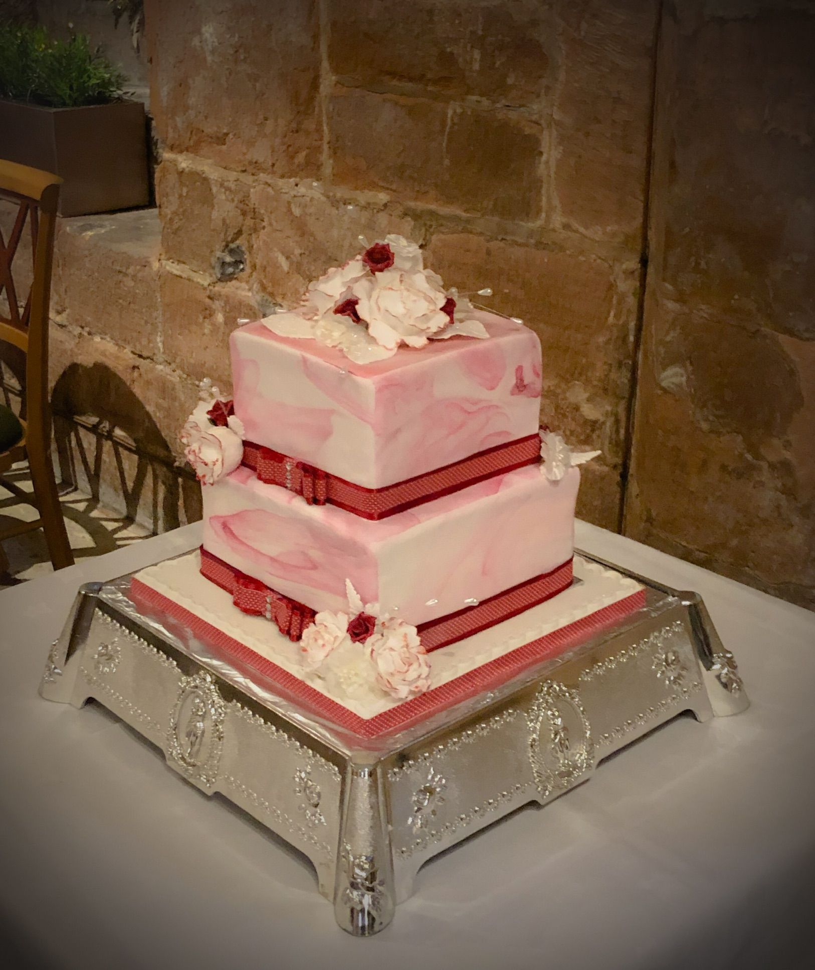 marbled xmas wedding cake