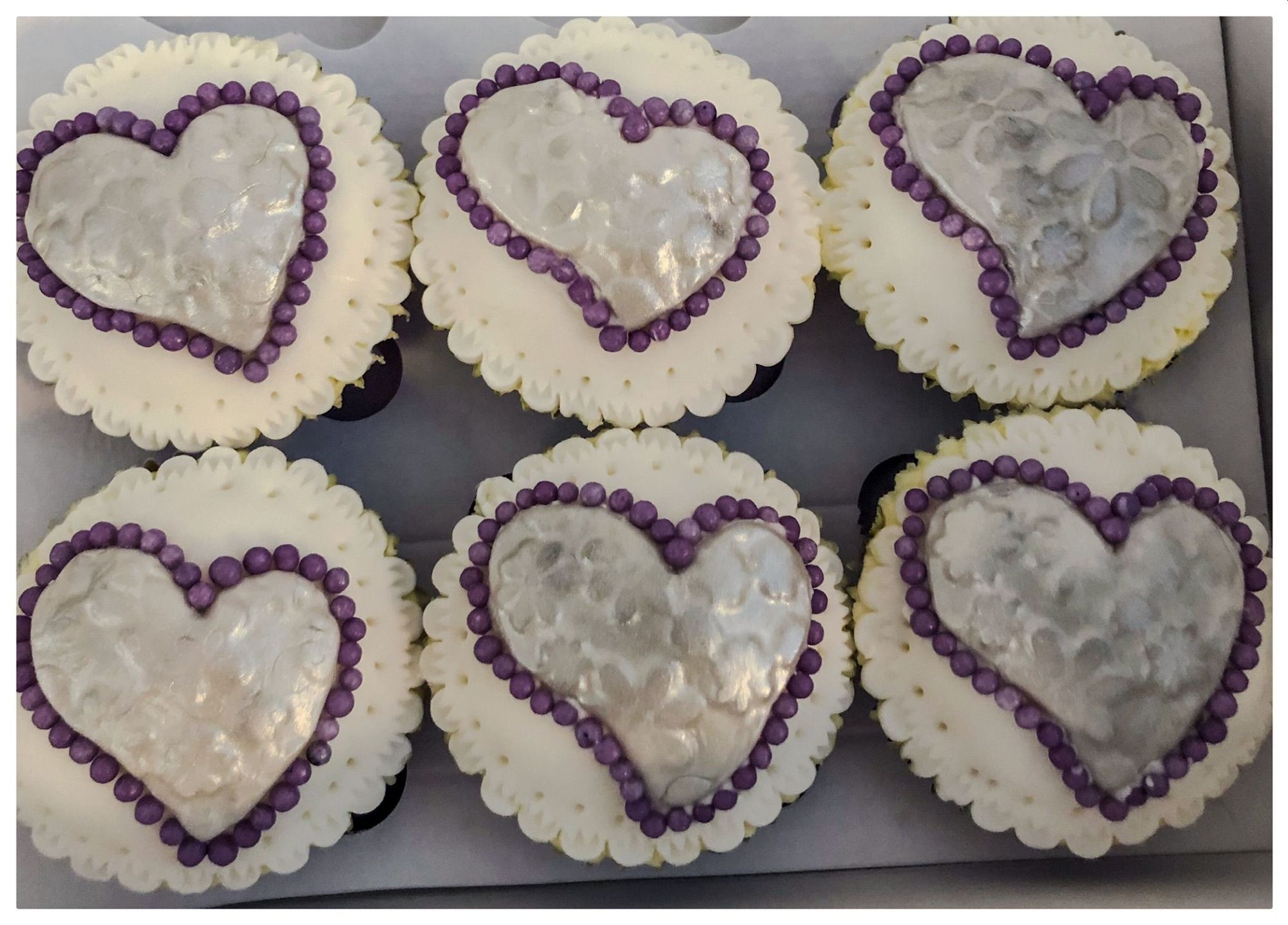 purple wedding cupcakes