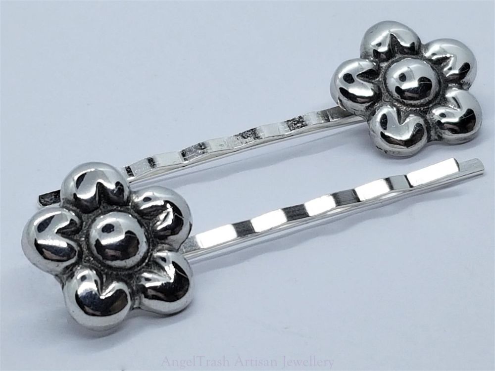 Hairclip - Pewter Funky Flower Hairclip - Sold in Pairs