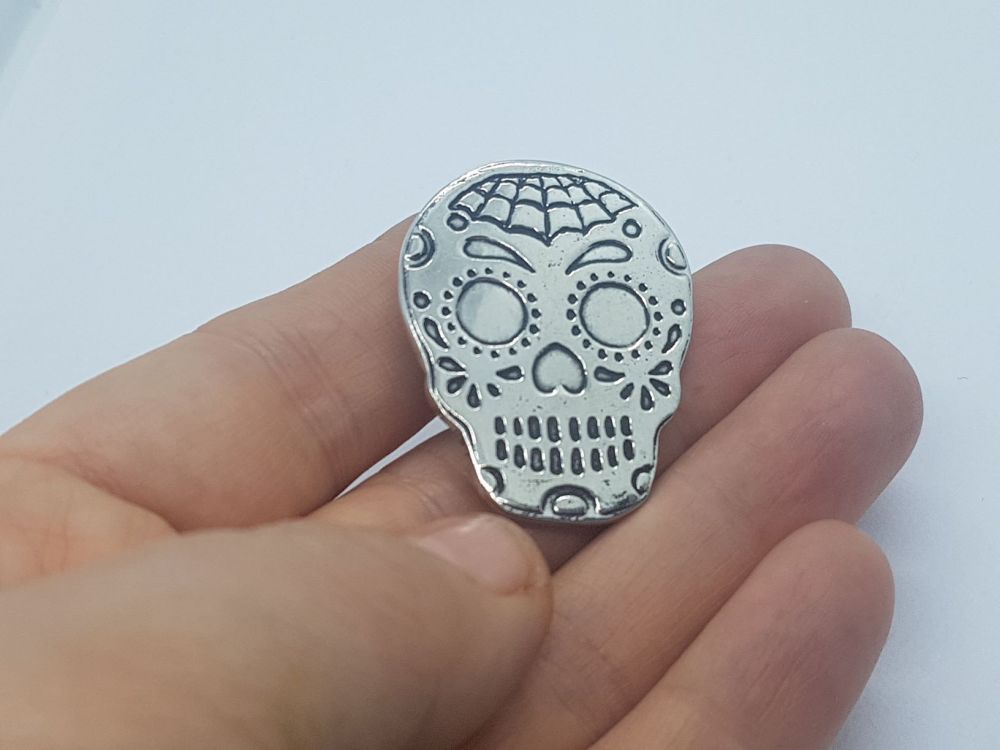 Lapel Pin - Pewter Sugar Skull Pin Badge - Webo