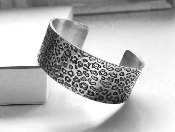 Bracelet - Pewter Wide Cuff Bracelet with Leopard Print Pattern
