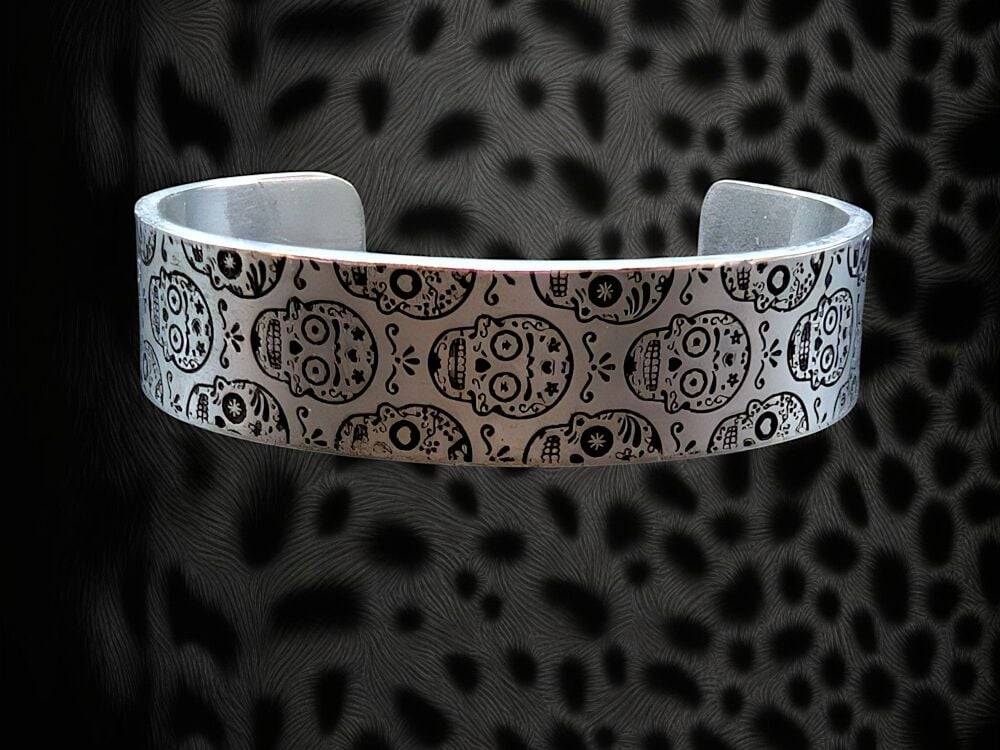 Bracelet - Pewter Narrow Cuff Bracelet with small Sugar Skull Design