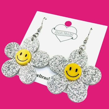 Happy Hippy Daisy Earrings – Medium | AngelTrash