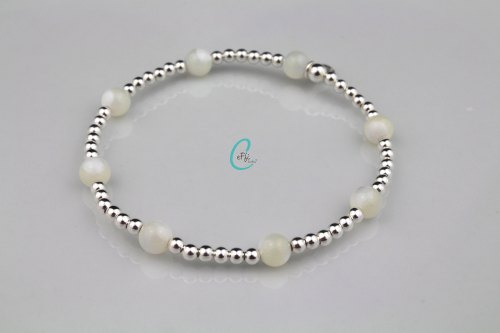 Silver and mother of pearl stretch bracelet | CeFfi