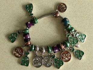 awards charm bracelet scensty