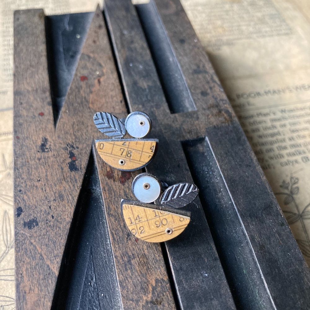 Ruler Arc, MOP + Chevron Oval Studs