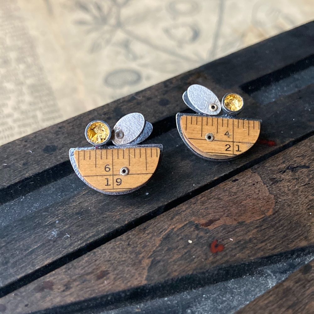 Ruler Arc, 2 Ovals + Gold Leaf Dish Studs