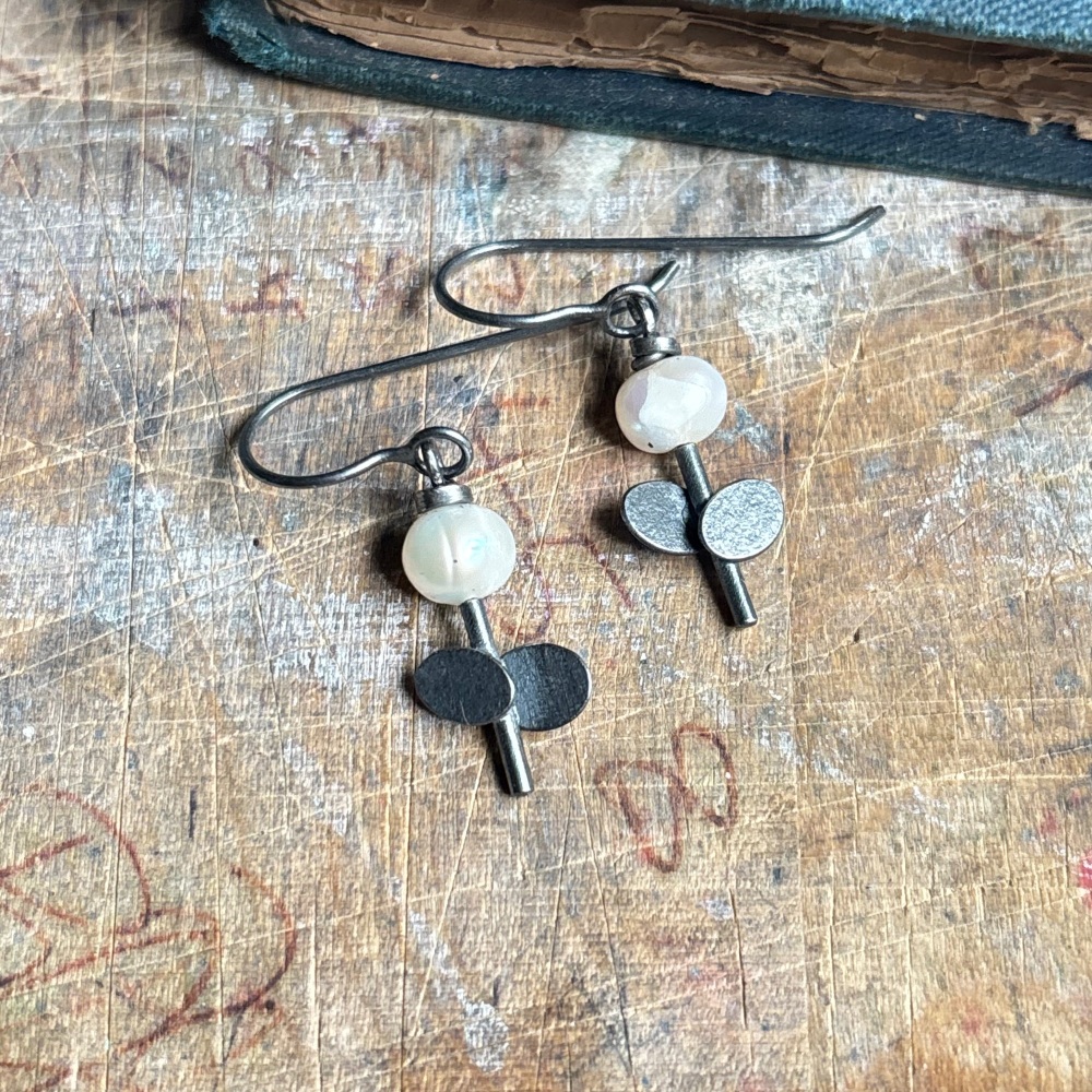 Overlapping Ovals + Stones Earrings