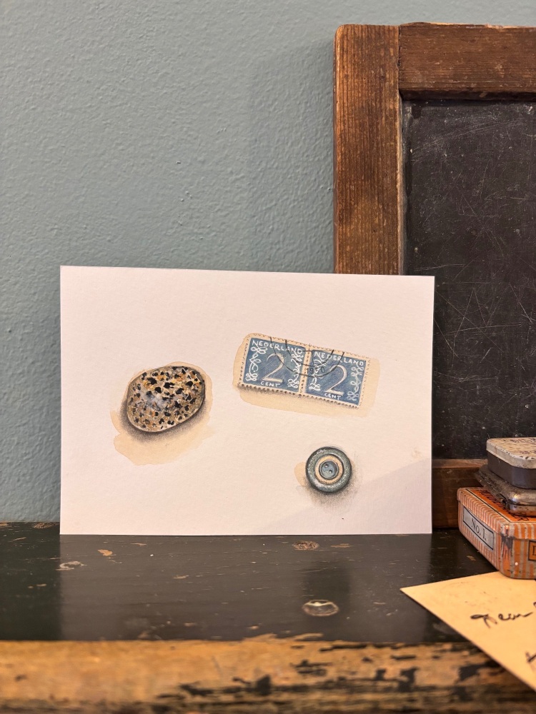 Leopard jasper stone, two blue stamps + blue button