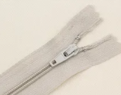 30CM LT BEIGE #3 closed end nylon zip