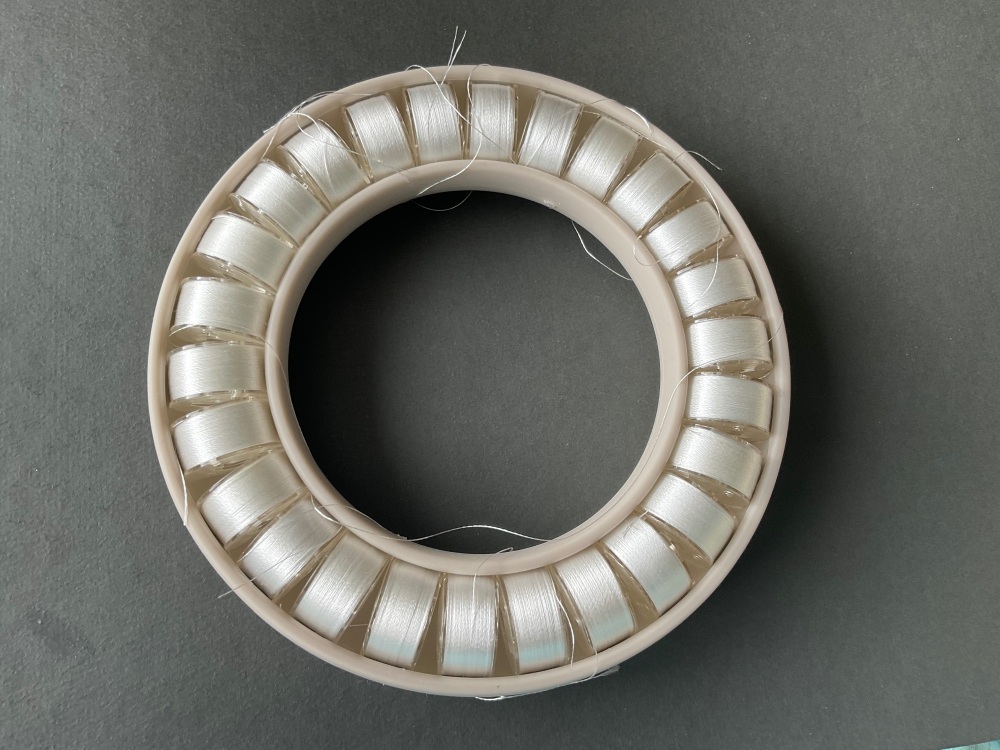  25 WHITE size A in storage ring