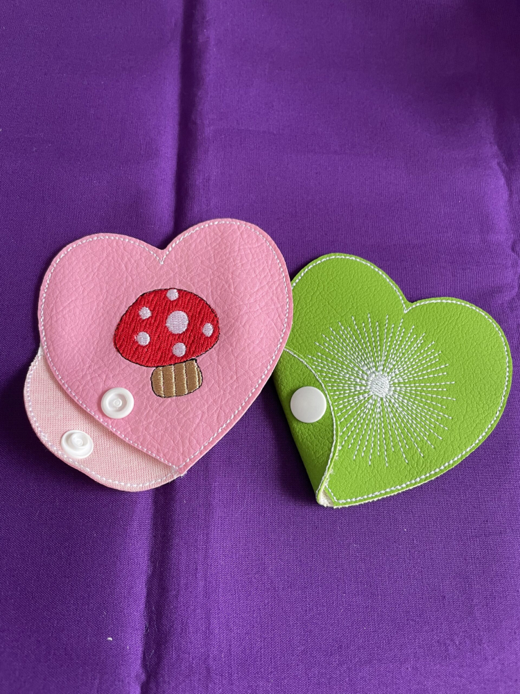 In The Hoop Heart Coin Purse Digital Download Machine Embroidery Design File 4&times;4 Hoop