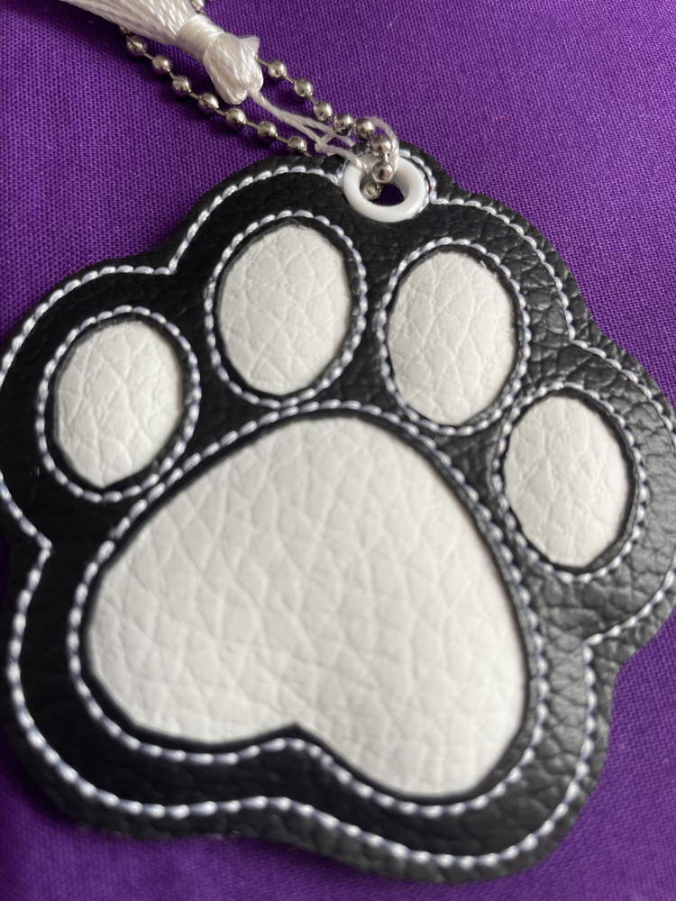 In The Hoop Puffy Dog Tag Eyelet Keyring Digital Download Machine Embroidery Design File 4&times;4 Hoop