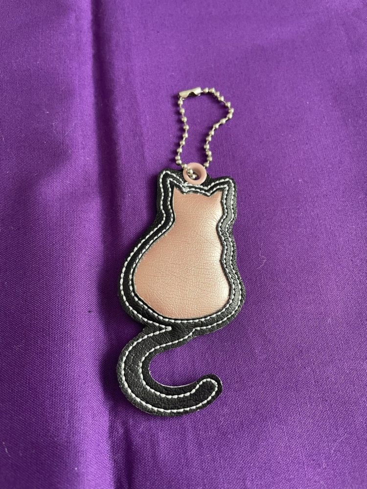 In The Hoop Puffy Cat Tag Tab & Eyelet Keyring 2 Files Included Digital Download Machine Embroidery Design File 4&times;4 Hoop