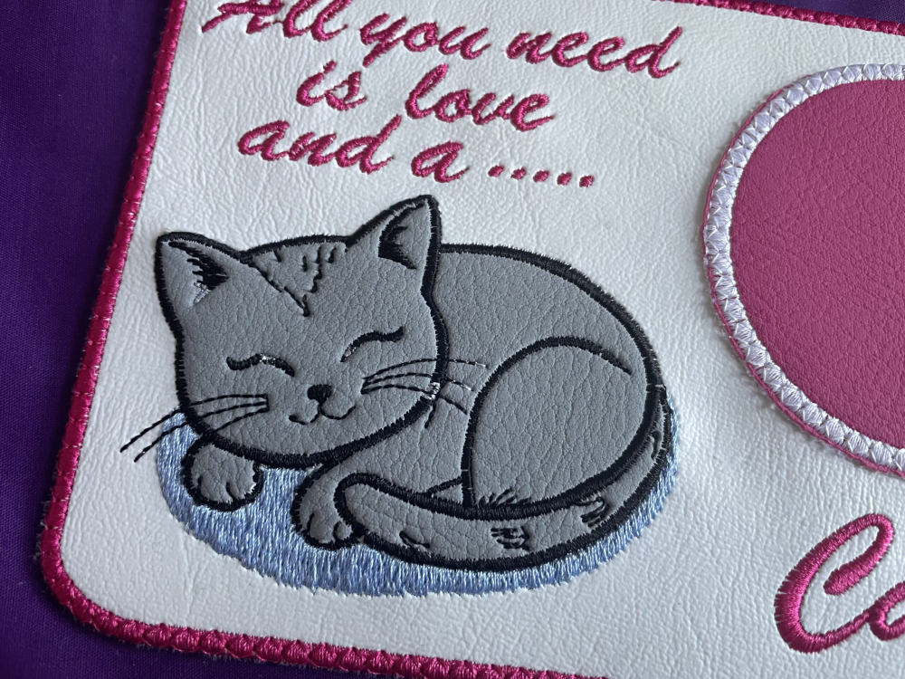 In The Hoop Cute Sleeping Cat Pretty Round Edge Mug Rug Digital Download Machine Embroidery Design File 5&times;7 Hoop