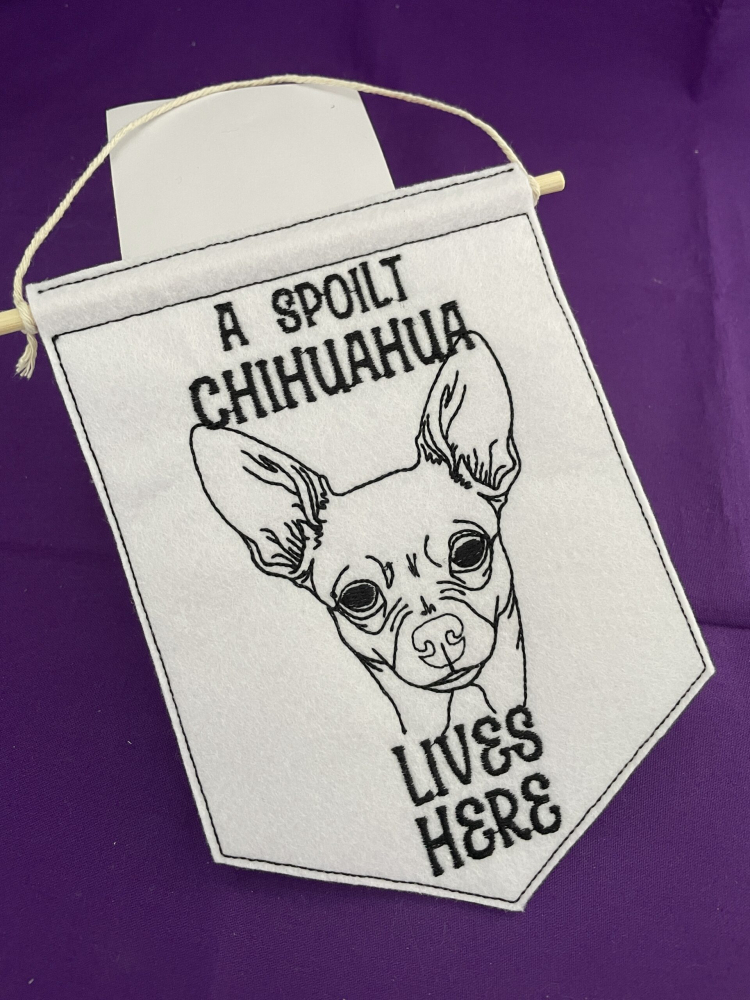 In The Hoop Chihuahua Door Hanger Digital Download Machine Embroidery Design File 5&times;7 Hoop