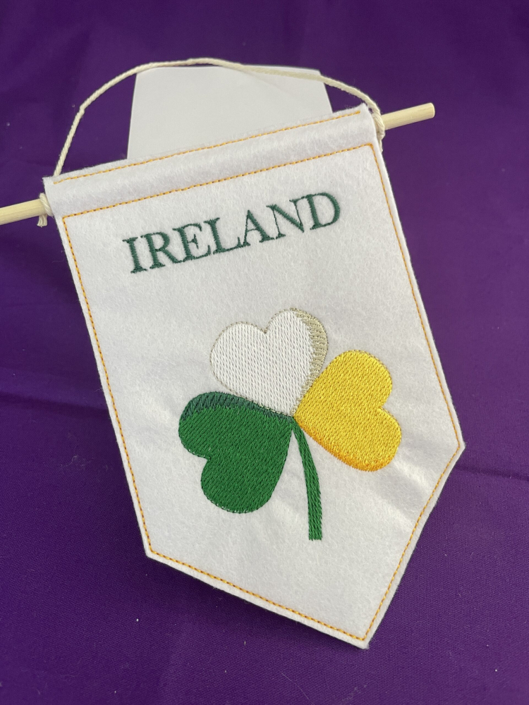 In The Hoop Ireland Door Hanger Digital Download Machine Embroidery Design File 5&times;7 Hoop